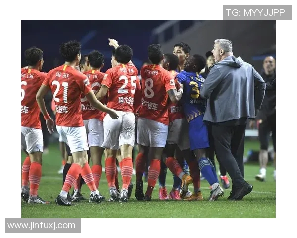 恒大与香港足球精彩对决视频回顾赛场瞬间尽在眼前 恒大与香港足球精彩对决视频回顾赛场瞬间尽在眼前